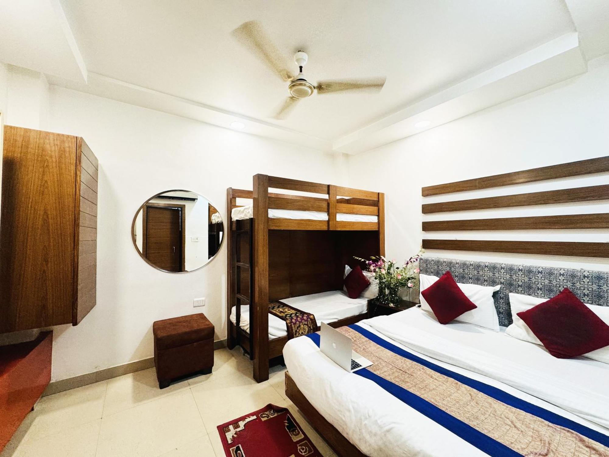 Hotel Jai Balaji, Paharganj, New Delhi Railway Station מראה חיצוני תמונה