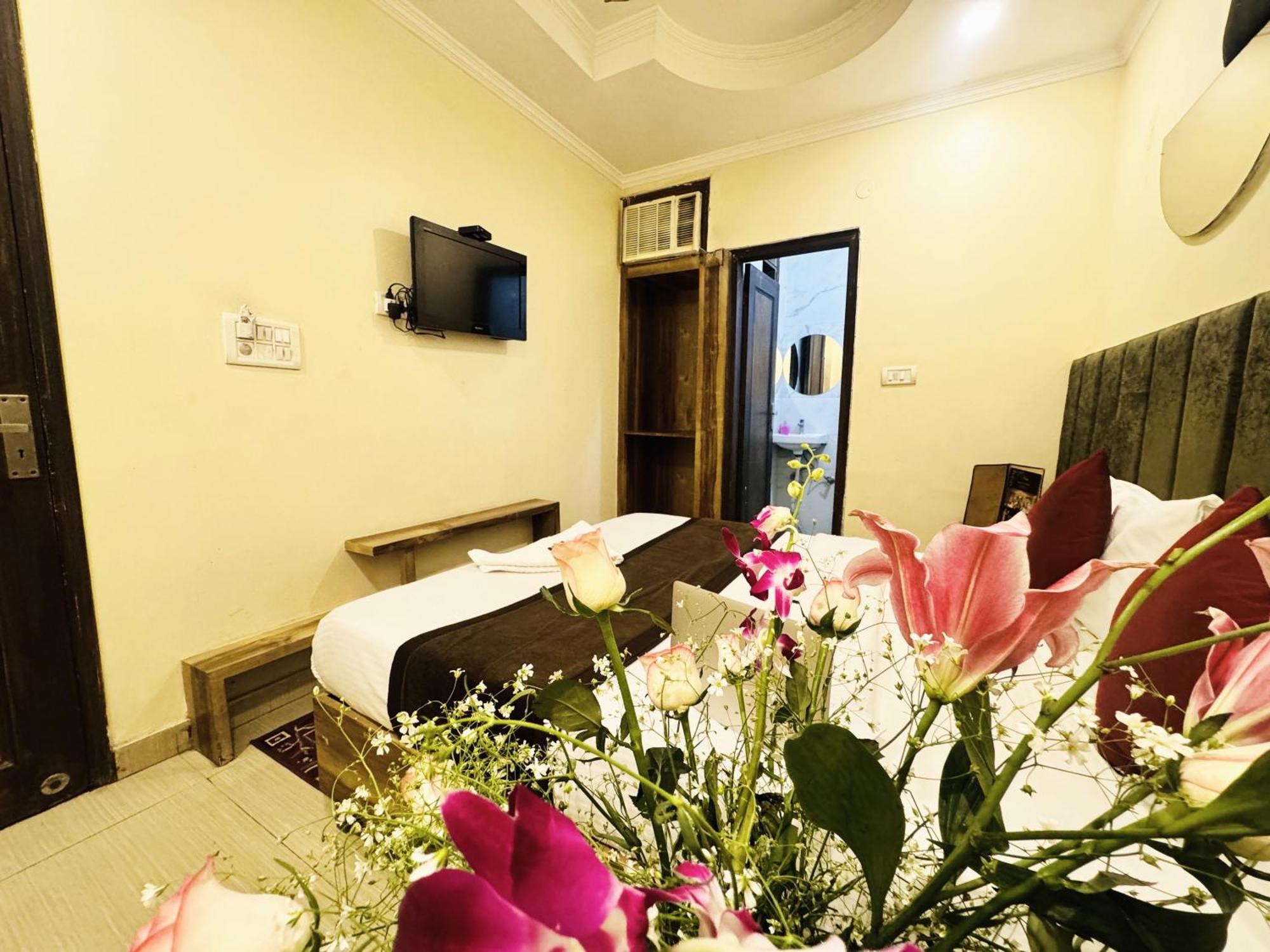 Hotel Jai Balaji, Paharganj, New Delhi Railway Station מראה חיצוני תמונה